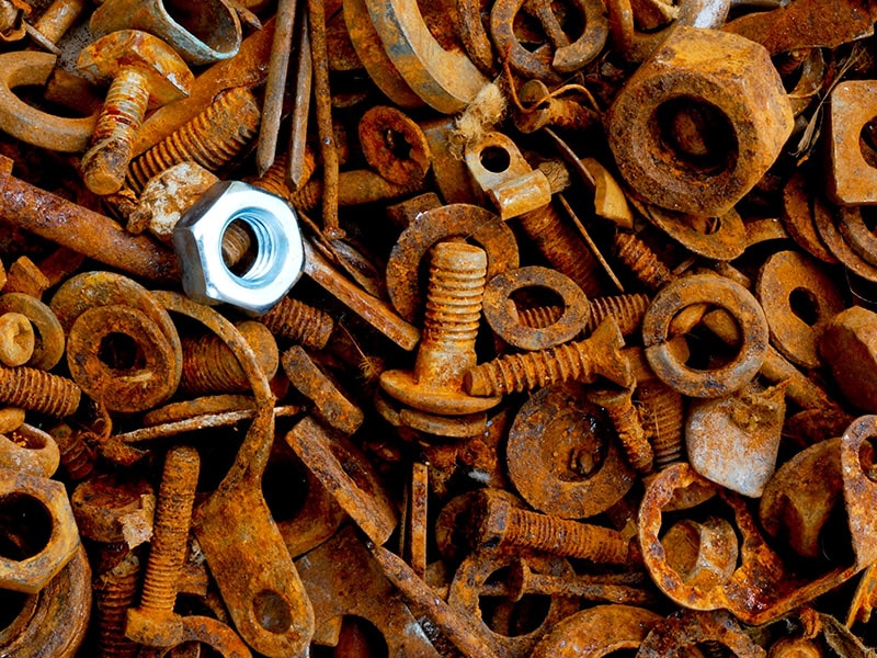 zabezpieczenie-antykorozyjne-sprezyn-rodzaje-powlok-zabezpieczajacych