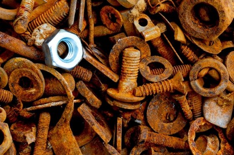 Zabezpieczenie antykorozyjne sprężyn: Rodzaje powłok zabezpieczających